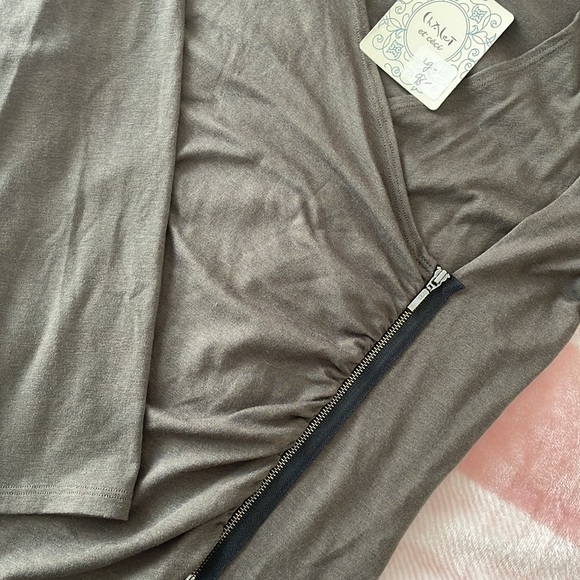 Olive asymmetrical zipped up long sleeved dress - Picture 3 of 5